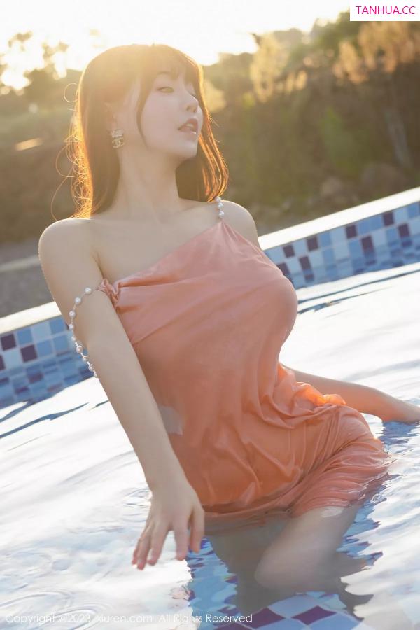 朱可 barbie可儿 [XiuRen]高清写真图 2023.12.01 No.7747 朱可儿Flora 长裙美腿第31张图片